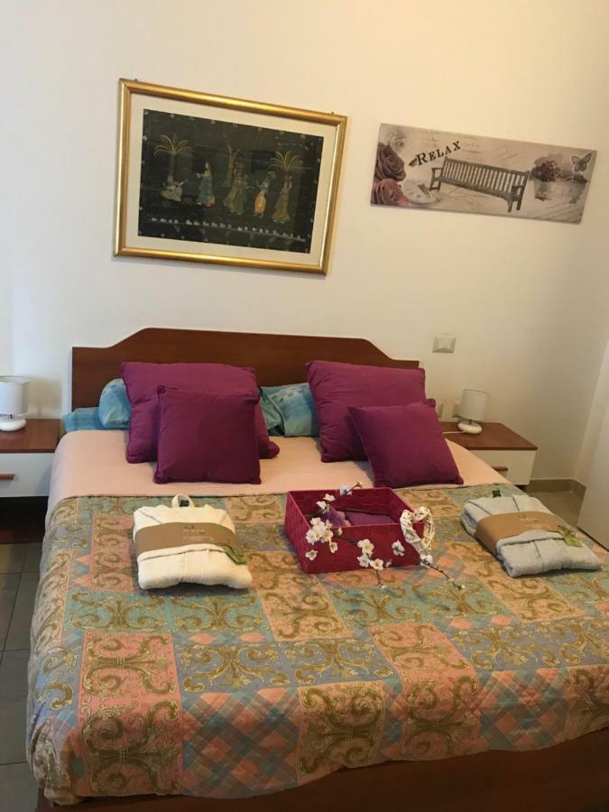 B&B Cagliari Ariosto กาญารี ภายนอก รูปภาพ