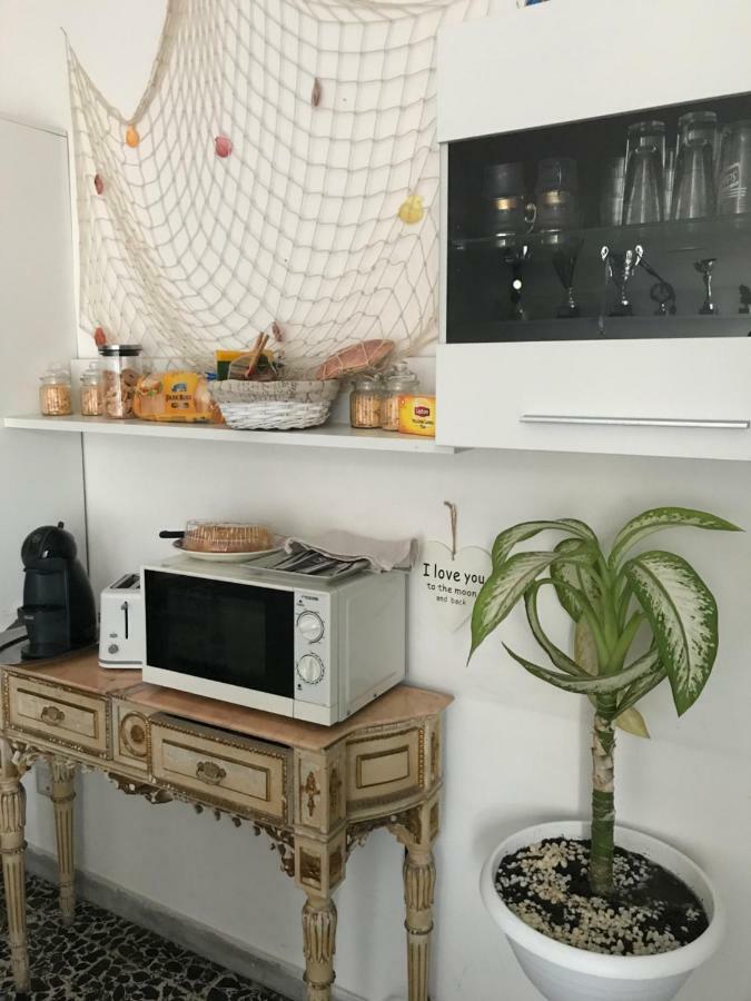 B&B Cagliari Ariosto กาญารี ภายนอก รูปภาพ