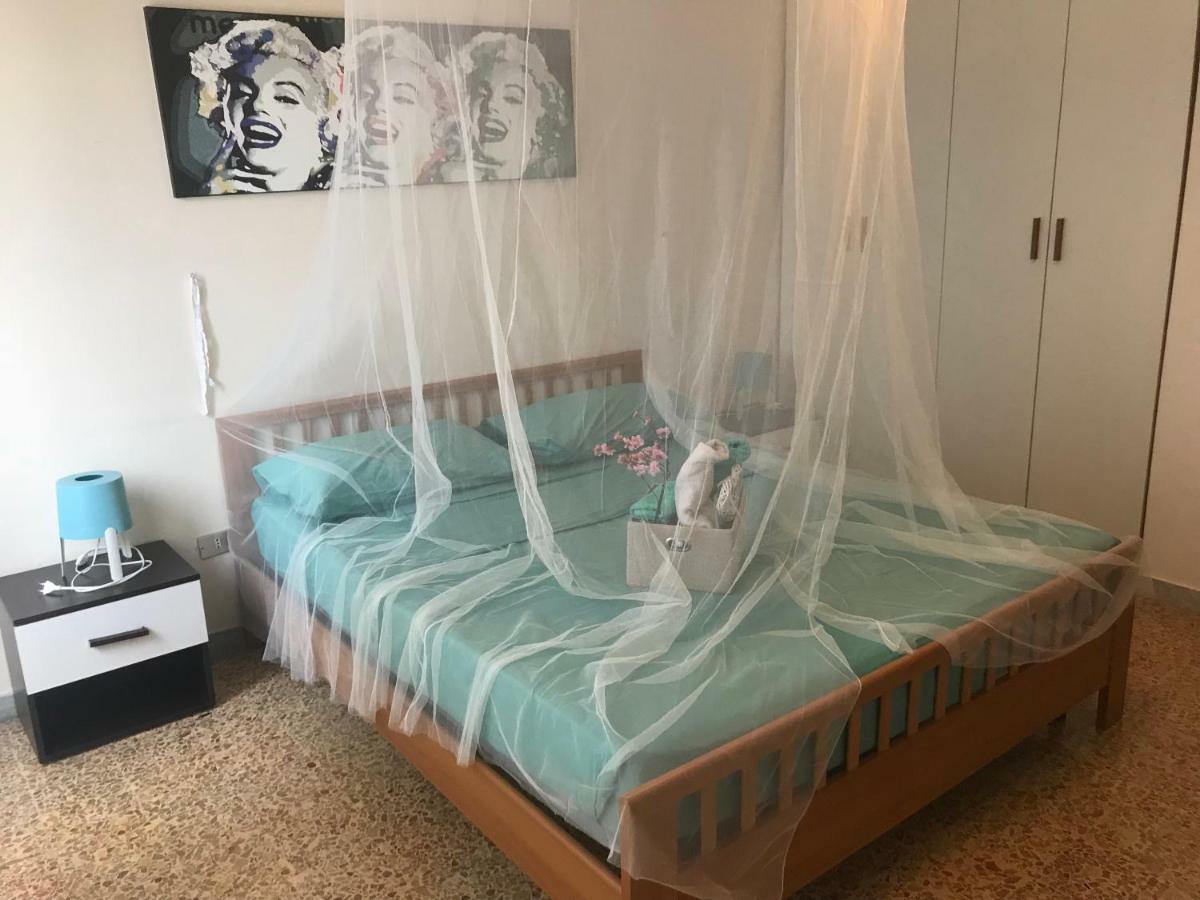 B&B Cagliari Ariosto กาญารี ภายนอก รูปภาพ